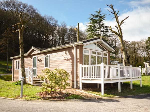 73-The Lodge Llanina Exterior photo